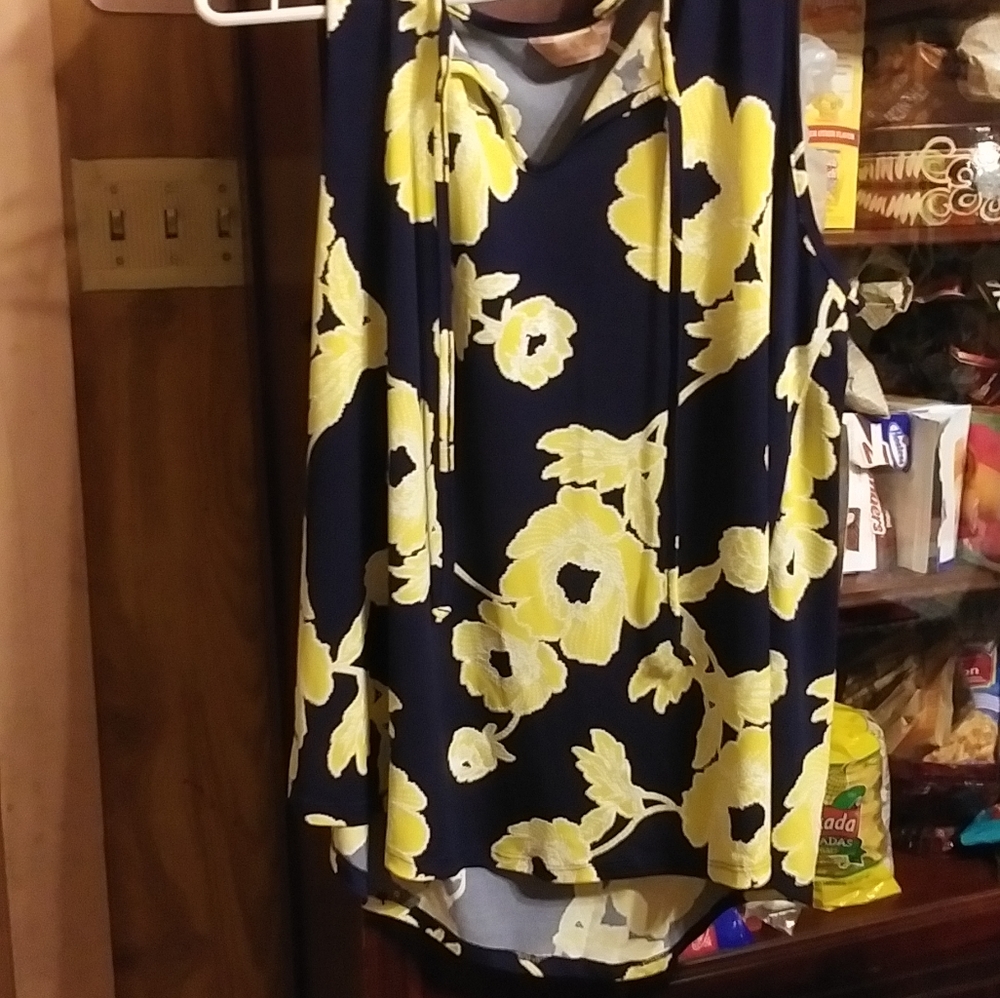 TUNIC - Picture 4 of 4